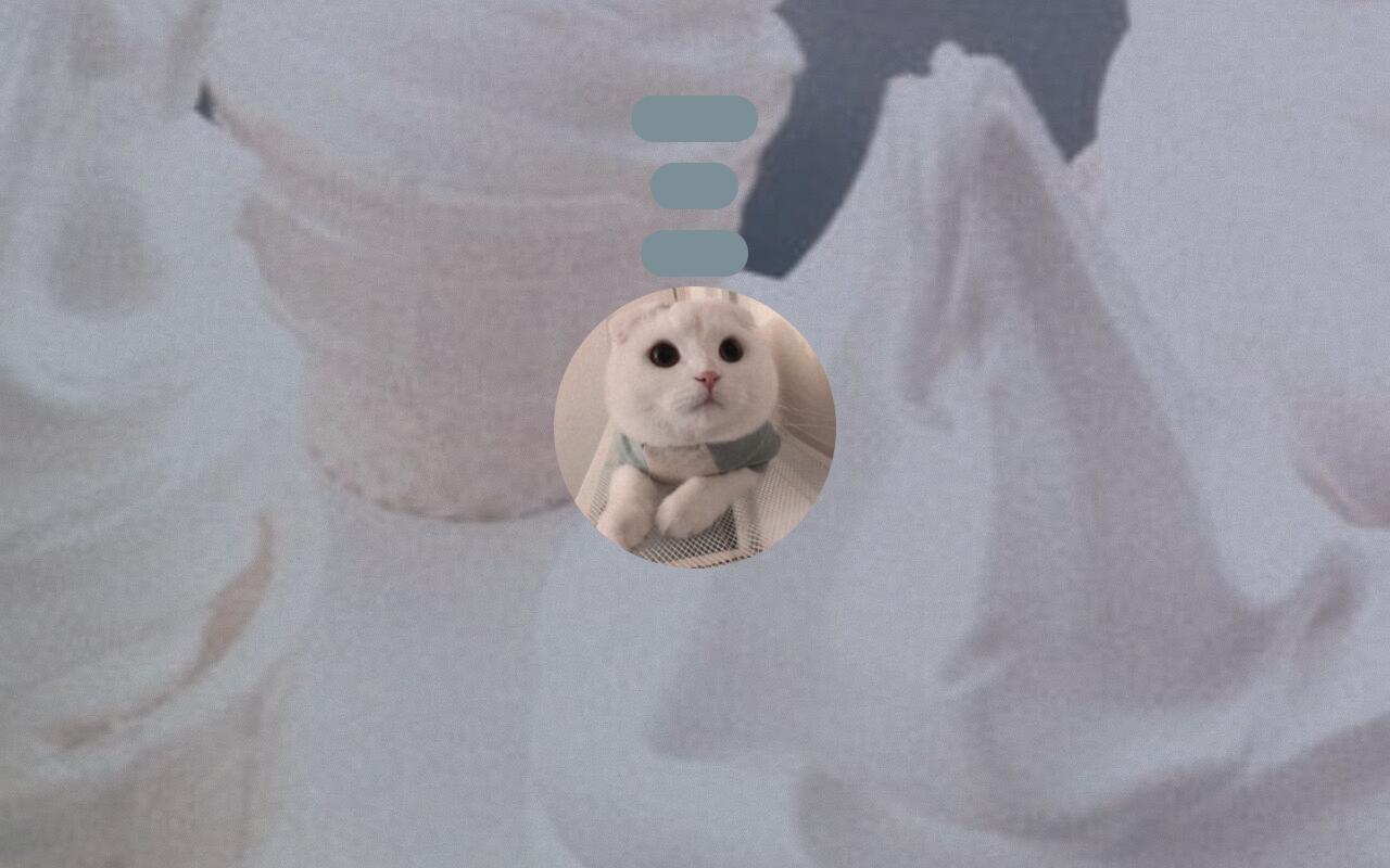 Carrd profile picture for @maria